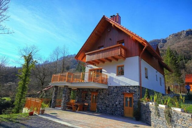Mountain Holiday Home