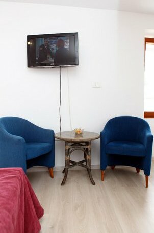 Premium Location Studio Apartment MMA1 - Photo2