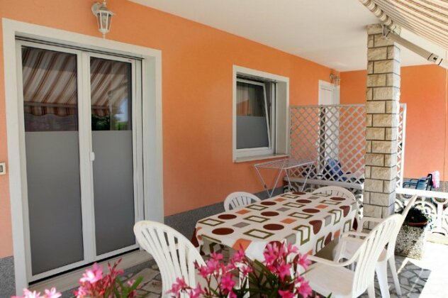 Apartment 100 - Photo5