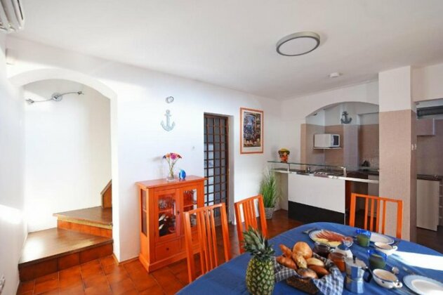 Modern & Comfy Sea view house NG - Photo3