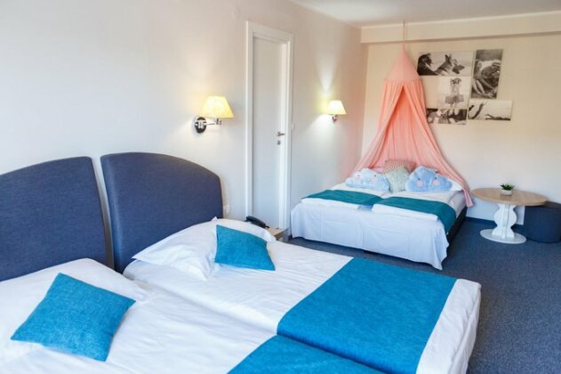 Socializing Hotel Mirna Terme & Wellness Lifeclass - Photo2