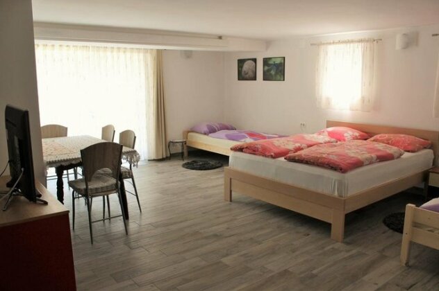 Rooms Jurca - Photo3