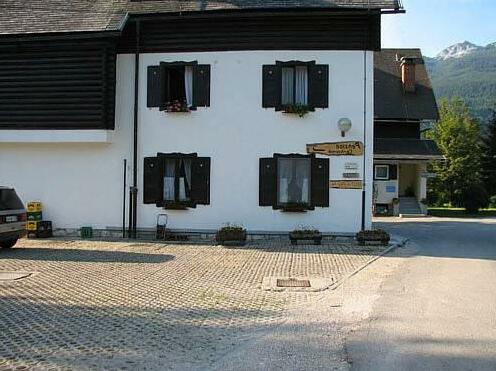 Pension Cerkovnik