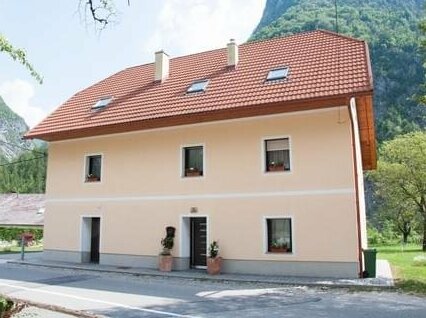 Apartmaji Natasa