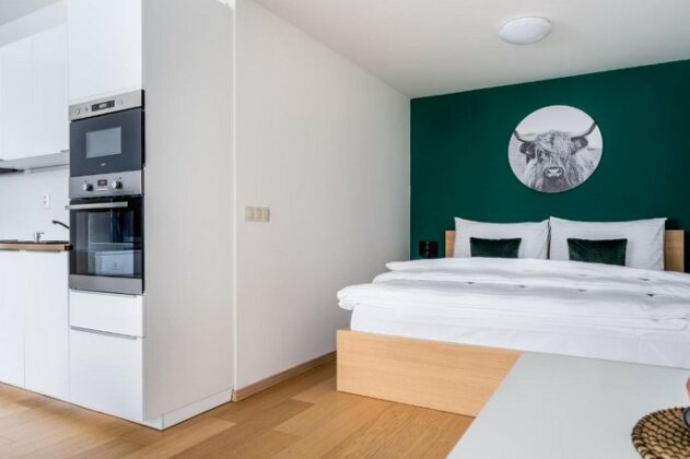 NEW Panorama City Apartments by Ambiente - Photo3