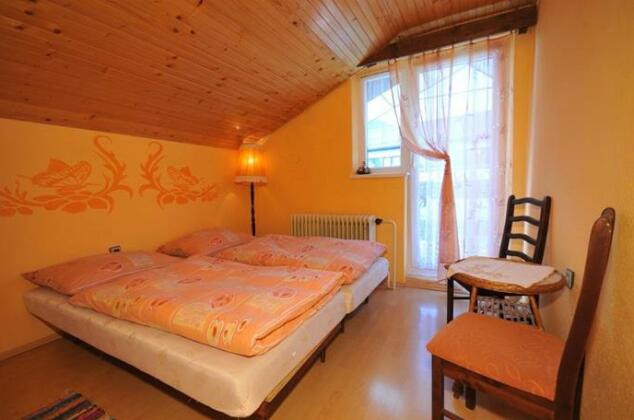 Privat Lujza - Photo2
