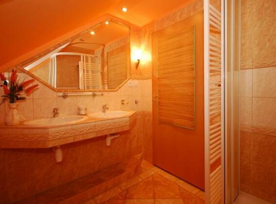 Apartman Elegant - Photo3