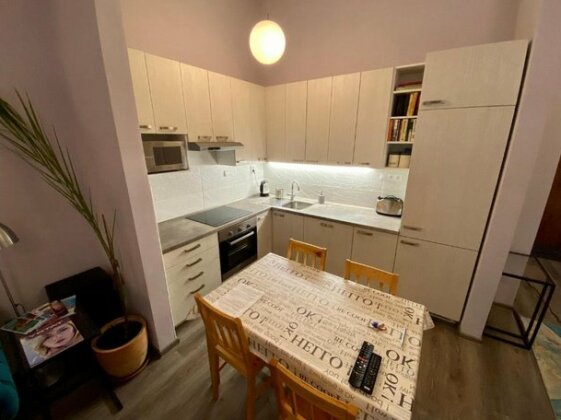Kings Main Square central Apartment - Photo3