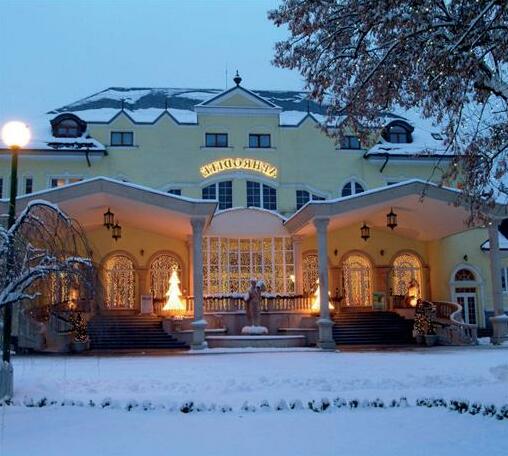 Hotel Laura Rajecke Teplice - Photo3
