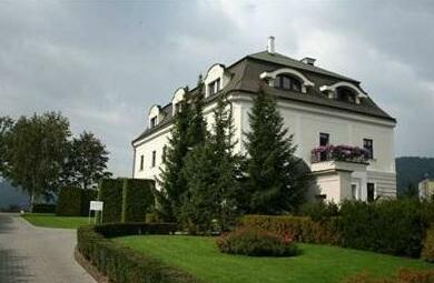 Hotel Villa Necas Zilina - Photo2