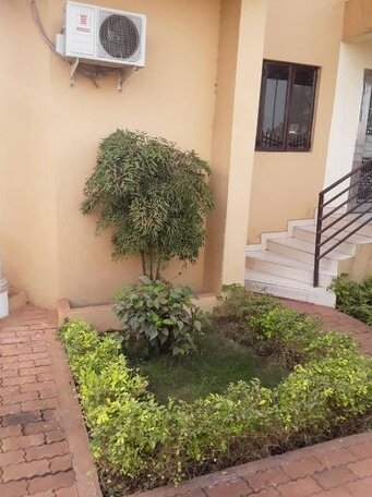 Comfort Zone Freetown - Photo5