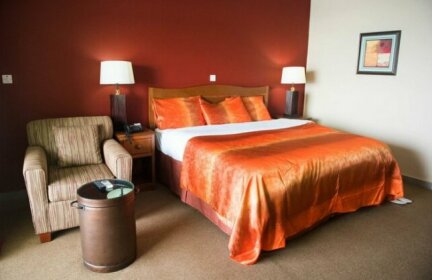 Golden Tulip Essential Kimbima Freetown