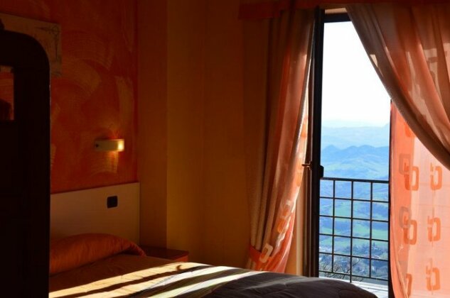 Hotel La Rocca City Of San Marino - Photo4