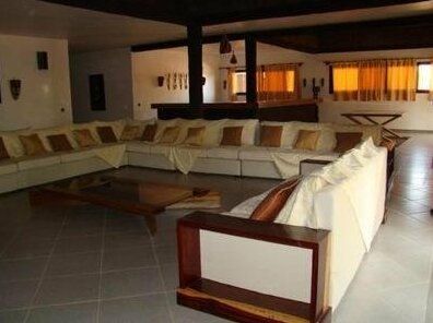 Obama Beach Hotel - Photo2