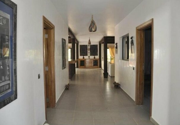 Obama Beach Hotel - Photo4