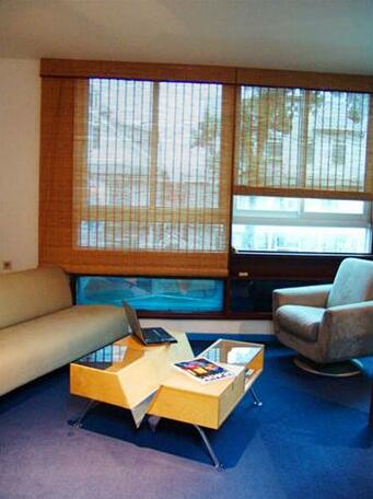 Downtown Inn - Photo4