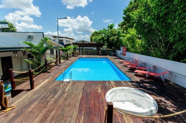 Elementz Apartments - Photo4