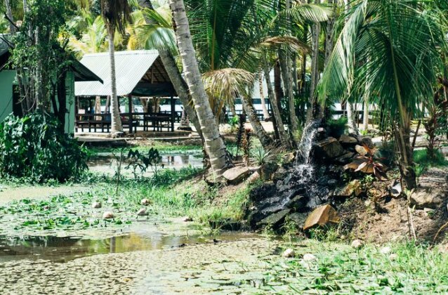 Overbridge River Resort - Photo4