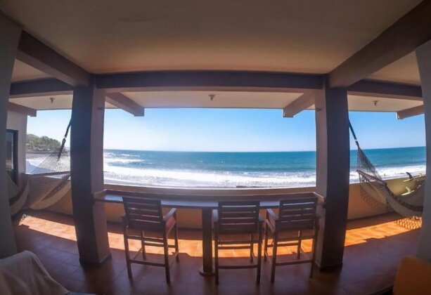 AST Surf Hotel - Photo2