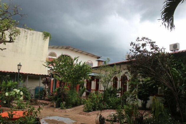 Hostal Las Flores Chalchuapa - Hostel