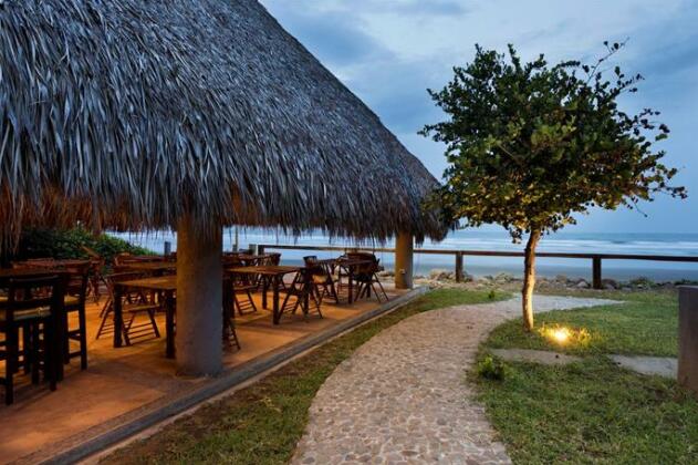 Punta Mango Surf Resort - Photo4