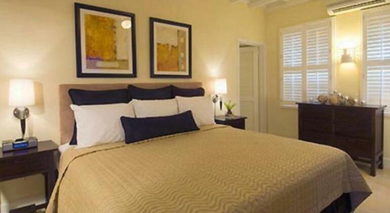 Suites at Divi Little Bay Beach Resort - Photo3