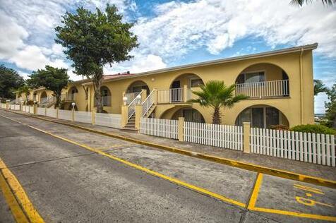 Simpson Bay Beach Resort and Marina - Photo4