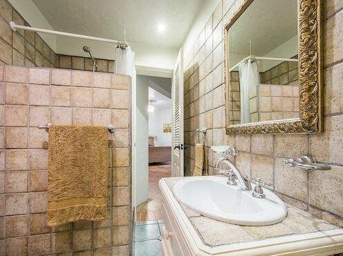 Simpson Bay Penthouse - Photo2