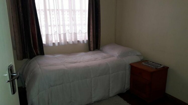 Upperroom Guesthouse - Photo2