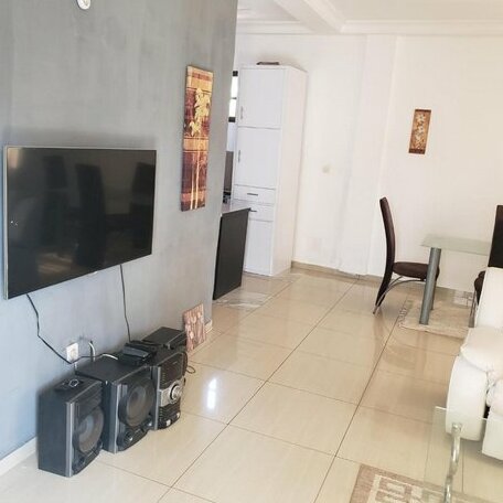 Affordable luxury in Adidogome Lome - Photo5