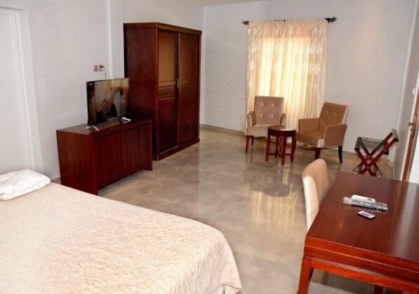 Hotel Ambassadors Annexe - Photo5