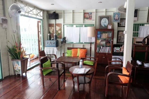 Baanrak Amphawa Homestay - Photo4