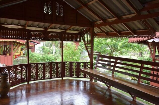 Reuanmai Onanong - Photo5