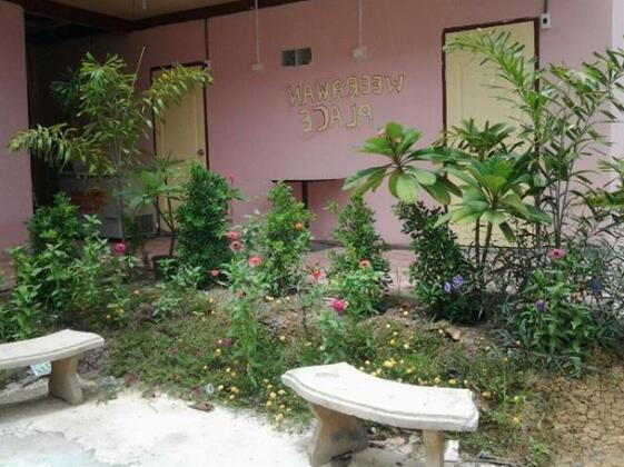 Weerawan Guesthouse - Photo3