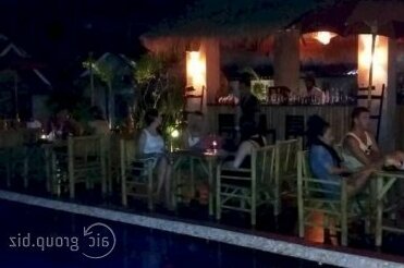 Backpacker Club - Photo2