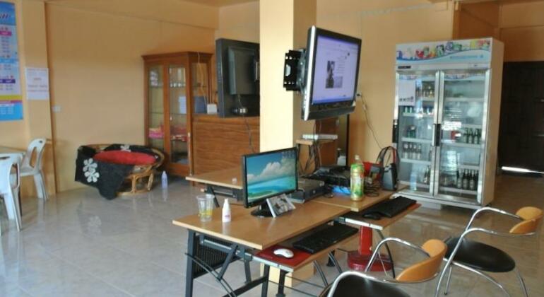 Bed n Bar Hostel - Photo4
