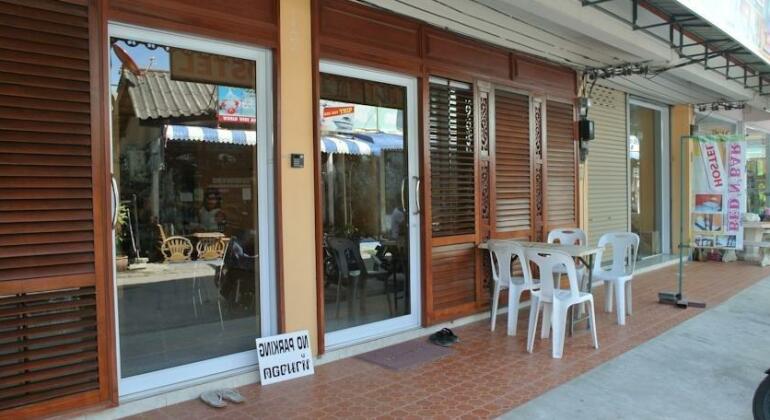 Bed n Bar Hostel - Photo5