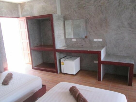 Charung Seaview Resort - Photo4