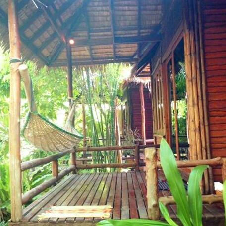 Floresta Bungalow and Restaurant - Photo2