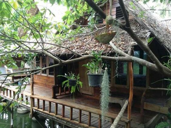 Floresta Bungalow and Restaurant - Photo3