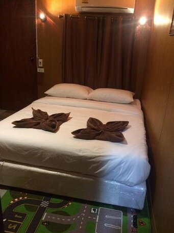 L J Guesthouse - Photo5