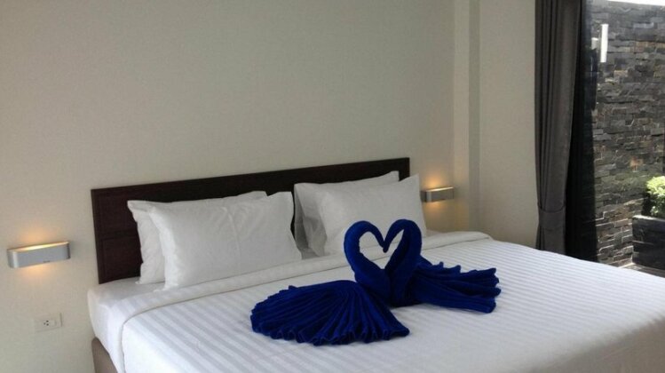 Limelight Village - Photo5
