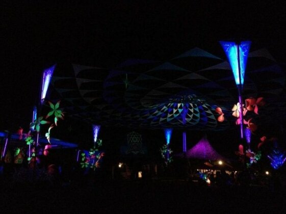 Mac's Bay Resort - Photo2