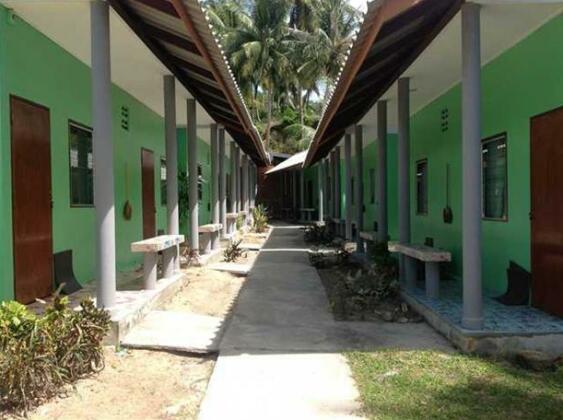 One More Night Beach Resort - Photo2