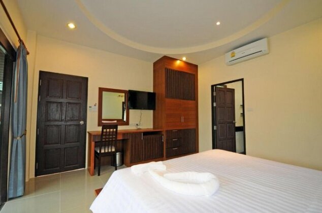 Phatcharee Resort - Photo3