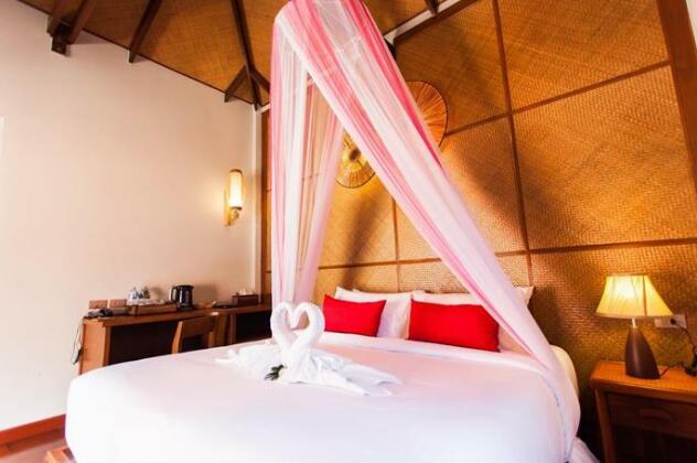 PingChan Koh Phangan Beachfront Resort - Photo5