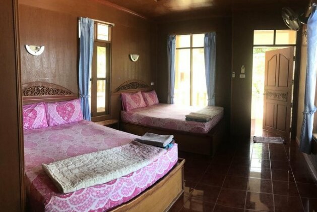 Rainbow Bungalows - Photo5