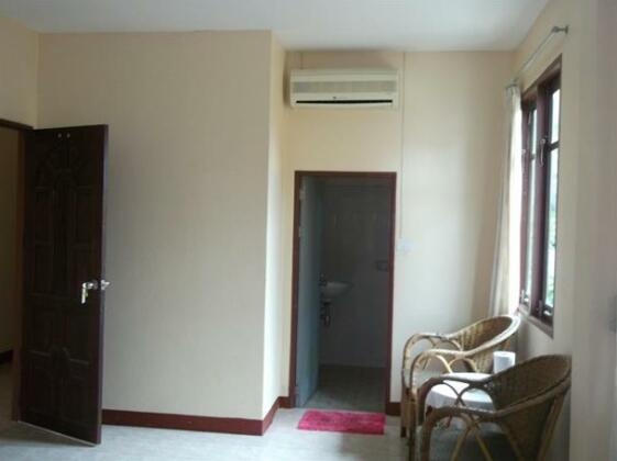 The Zoo Bar Hostel - Photo4