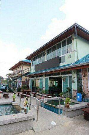 Ponderosa Resort Bang Lamung