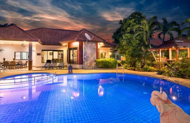 Villa Pattaya Hill - Photo2